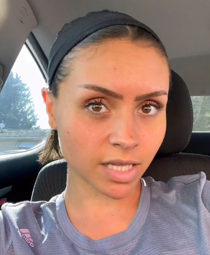 Woman Notices A Sketchy Car Following Her And Decides To Trust Her Gut That Something Isn't Right, Captures Everything On Camera Woman Notices A Sketchy Car Following Her And Decides To Trust Her Gut That Something Isn't Right, Captures Everything On Camera