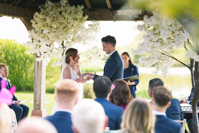 I Photographed A Wedding At Sandhole Oak Barn (15 Pics)