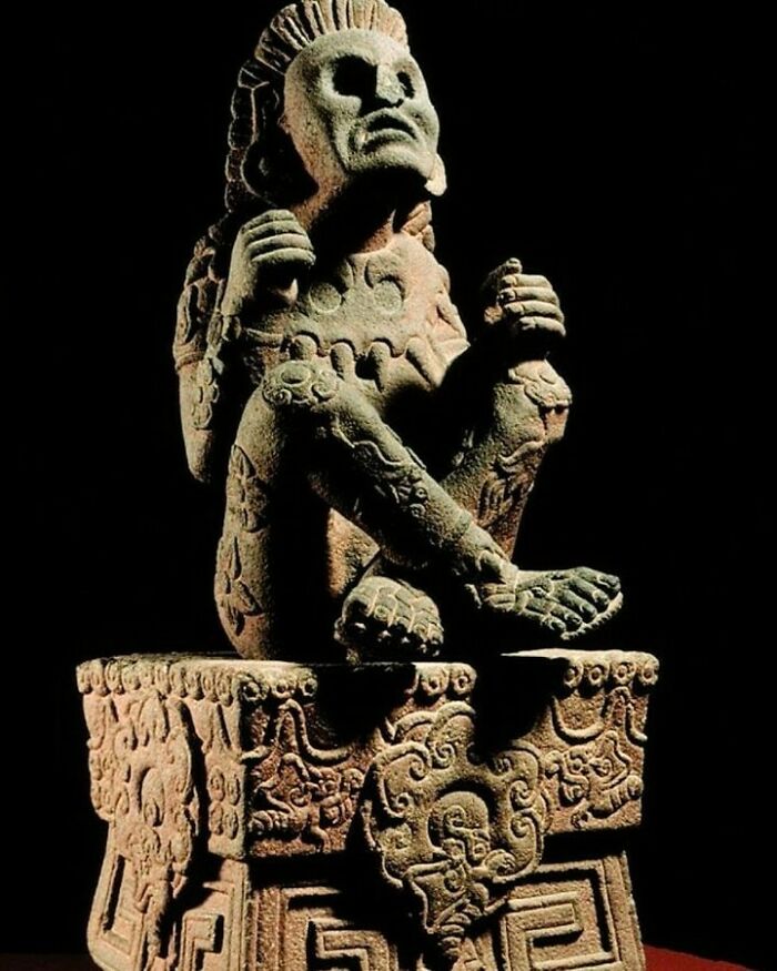 Xochipilli, The Aztec Prince Of Flowersin The Mid-19th Century, A 16th-Century The Aztec Statue Of Xochipilli Was Unearthed On The Side Of The Volcano Popocatépetl Near Tlalmanalco. The Statue Is Of A Single Figure Seated Upon A Temple-Like Base. Both The Statue And The Base Upon Which It Sits Are Covered In Carvings Of Sacred And Psychoactive Organisms Including Mushrooms (Psilocybe Aztecorum), Tobacco (Nicotiana Tabacum), Ololiúqui (Turbina Corymbosa), Sinicuichi (Heimia Salicifolia), Possibly Cacahuaxochitl (Quararibea Funebris), And One Unidentified Flower