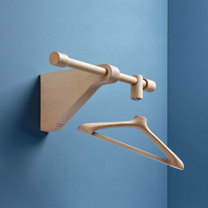 Magnetic Hanger 