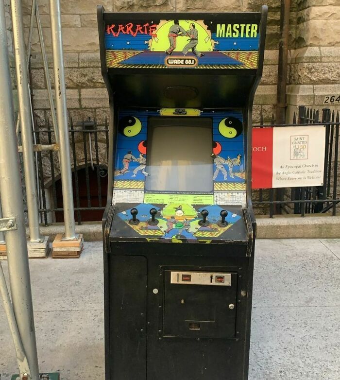 Okay… So I Don’t Know This Game But Who Doesn’t Dream Of Having An Arcade Game In Their House?!