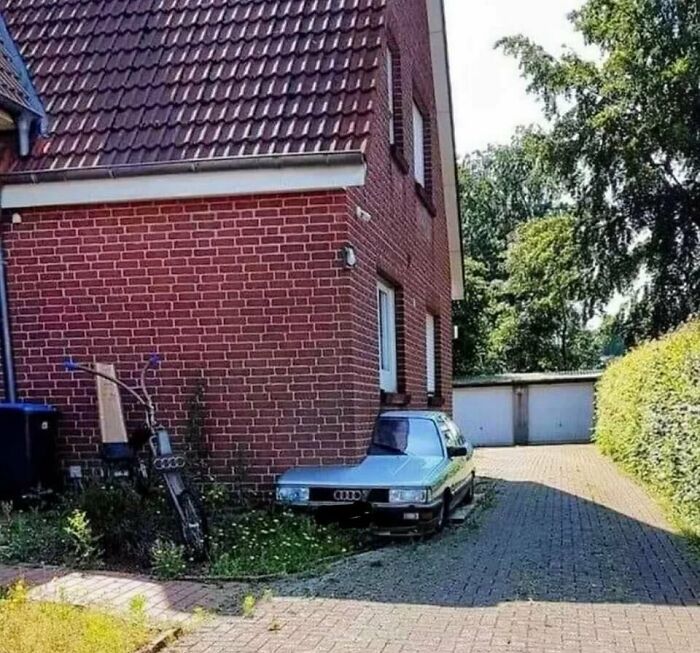 La Sagrada Familia By Antoni Audi