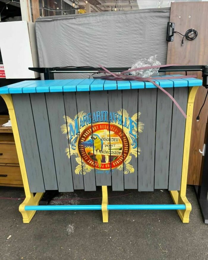 Calling All Parrot Heads