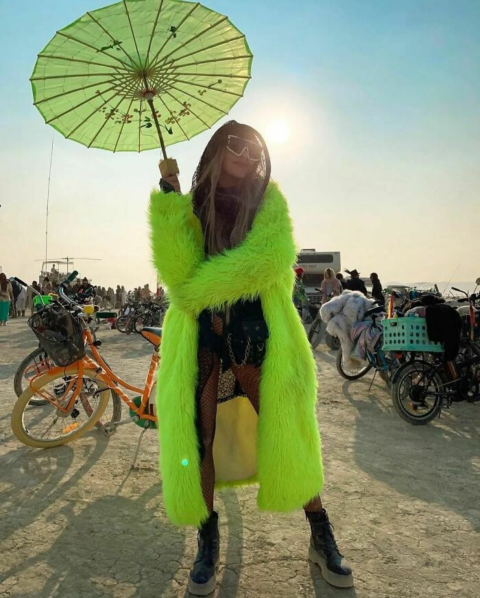 "here Comes The Sun" 🌞🧚
#ravegirls #technogirls #burningman
#burningman2022 #blackrockcity #blackrockdesert #rave #sun #sunshine #sunset