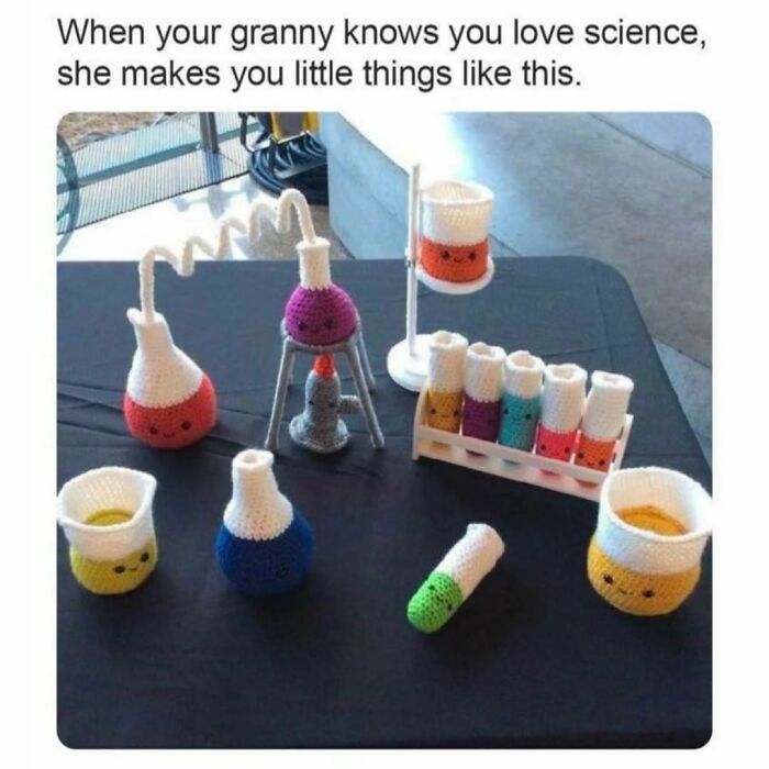 Credit @amenagerieofstitches