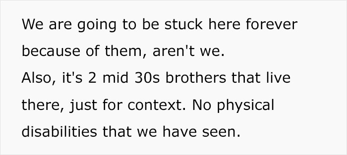 Woman Shares Her Struggles With Neighbors Who She’s Never Seen Clean Up In The 8 Years She’s Lived There Woman Shares Her Struggles With Neighbors Who She’s Never Seen Clean Up In The 8 Years She’s Lived There
