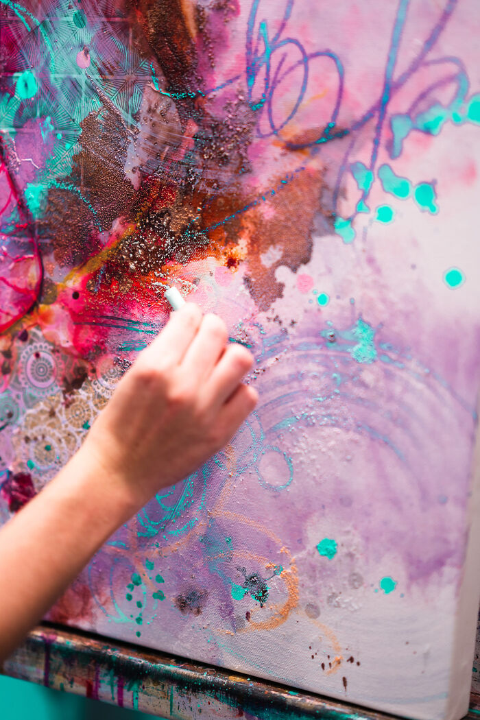 Emerging Artist Explains Her Unique Process (8 Pics)