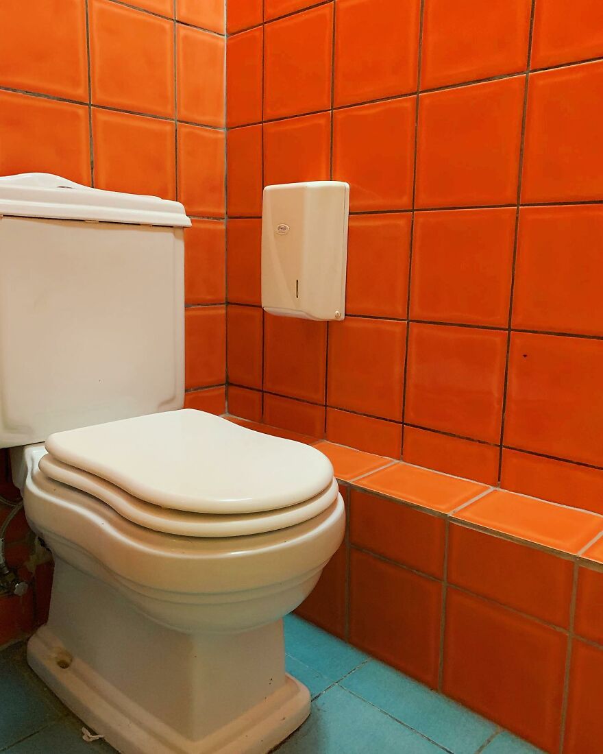 Great Homely Feeling Here. Just Missing A Bath