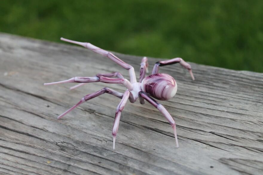I Make Glass Figures And Spider Pendants As An Idea For Halloween Decor (20 Pics)