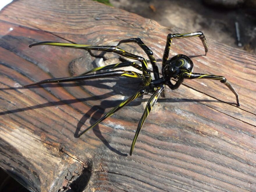 I Make Glass Figures And Spider Pendants As An Idea For Halloween Decor (20 Pics)