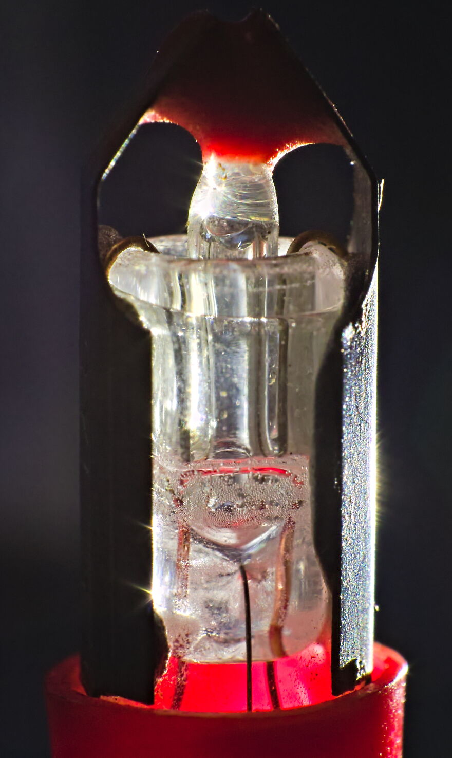 I Took Some Abstract Photos Using Traditional Light Bulbs And Turned Out They Are Beautiful (12 Pics)