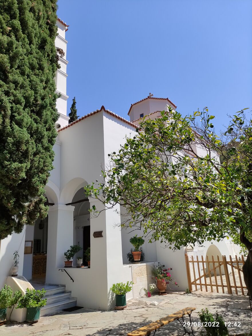 I Photographed The Poros Island In Greece (27 Pics)