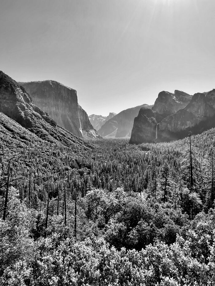 Tunnel View - Yosemite