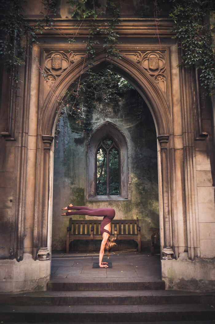 My Favorite 8 Yoga Photos I Captured In The City Of London My Favorite 8 Yoga Photos I Captured In The City Of London