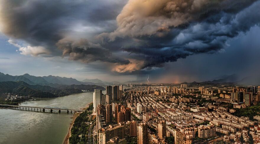 Category: Urban, Highly Commended, Sunny And Rainy By Donghui Chen