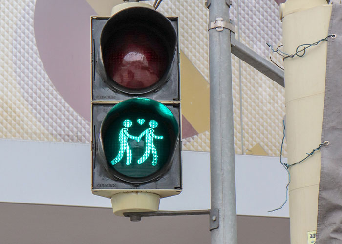 Our Readers Share How Their Friends And Family Reacted To Them Coming Out (30 Stories)