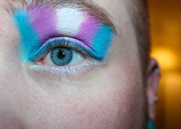 Our Readers Share How Their Friends And Family Reacted To Them Coming Out (30 Stories)