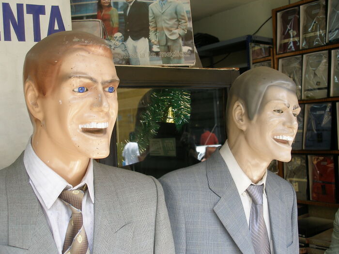 Person Online Wanted To Know “What Is The Best Response To ‘Why Are You Still Single?’” And 30 People Gave Their Suggestions