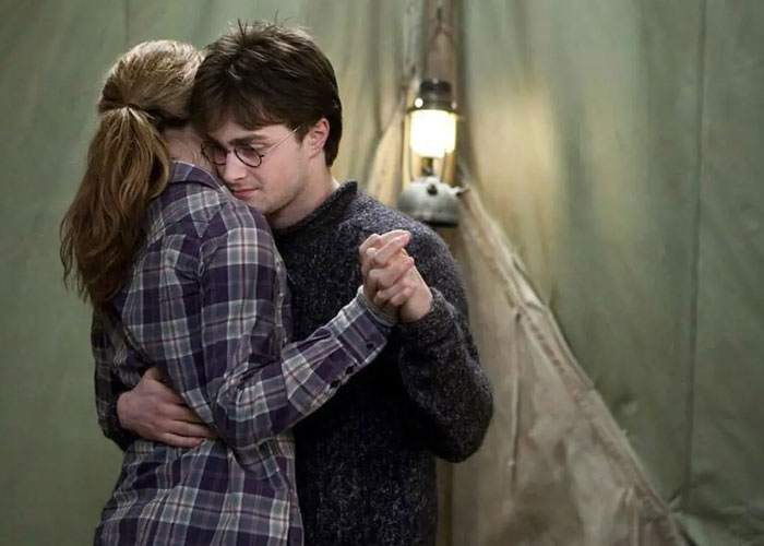 30 Alternate And Infuriating 'Harry Potter' Endings J. K. Rowling Wouldn't Dare To Write