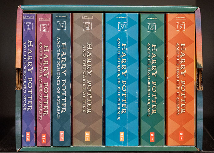 30 Alternate And Infuriating 'Harry Potter' Endings J. K. Rowling Wouldn't Dare To Write