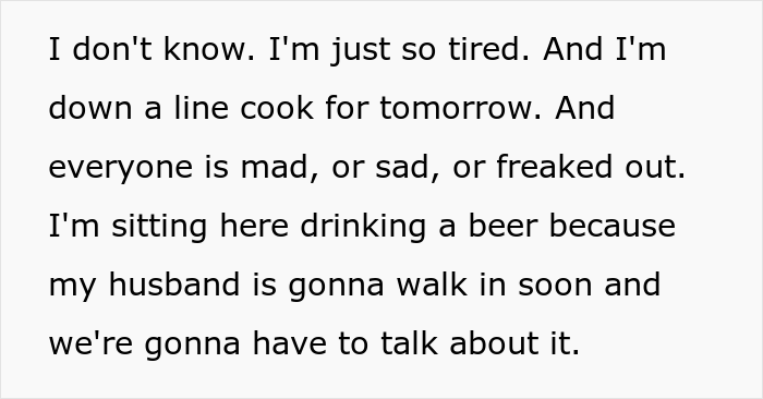 "I'm Just So Tired. Why Are Men Like This?": Men Working In This Restaurant Lose Their Minds After New Waitress Is Hired