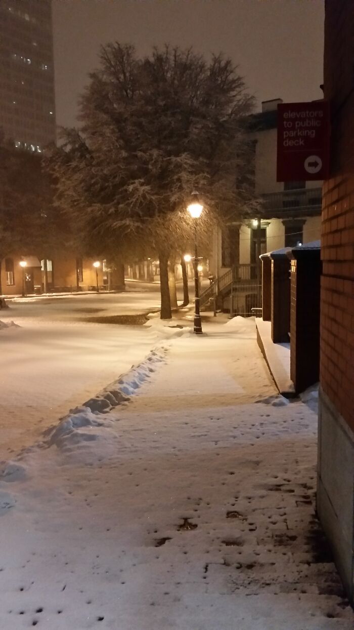 Snowy Night In Shockoe