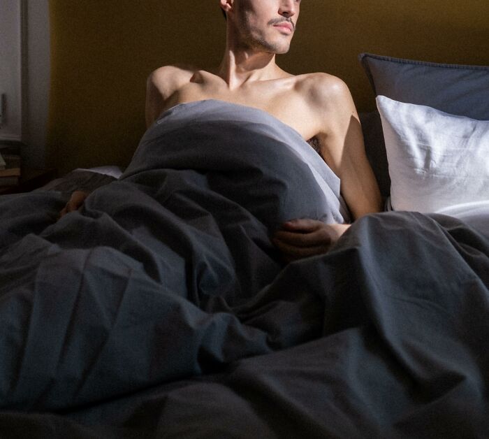 "I Always Locked My Bedroom Door At Night": 30 Interesting, Weird, And Creepy Roommate Stories