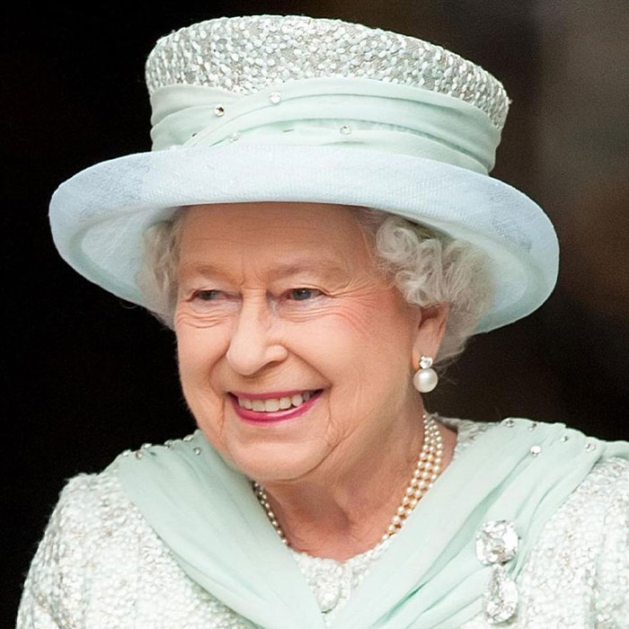 Hours After Queen Elizabeth Passed, British Skies Were Full Of Rainbows And Clouds Resembling The Queen Hours After Queen Elizabeth Passed, British Skies Were Full Of Rainbows And Clouds Resembling The Queen