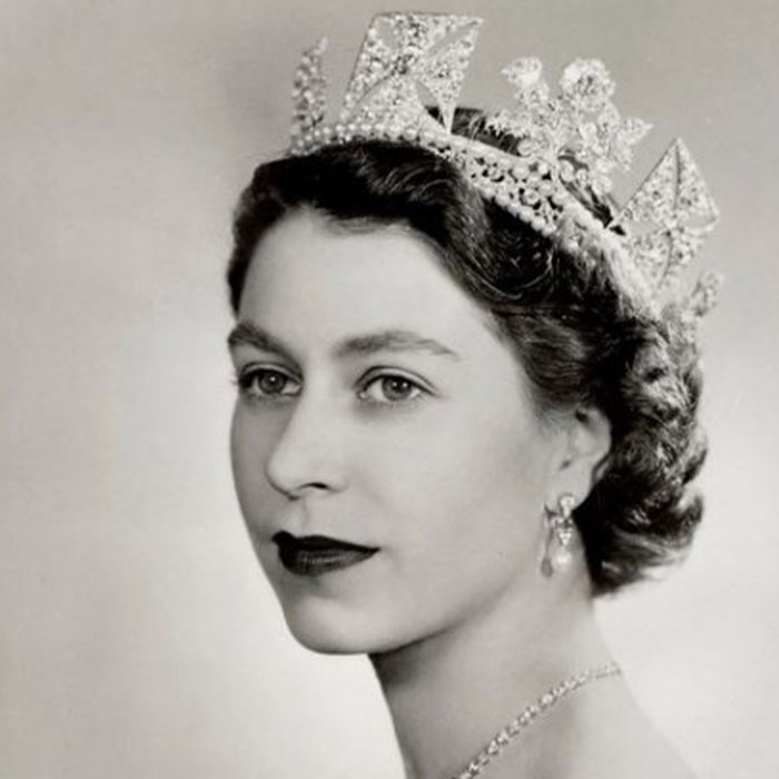 Hours After Queen Elizabeth Passed, British Skies Were Full Of Rainbows And Clouds Resembling The Queen Hours After Queen Elizabeth Passed, British Skies Were Full Of Rainbows And Clouds Resembling The Queen