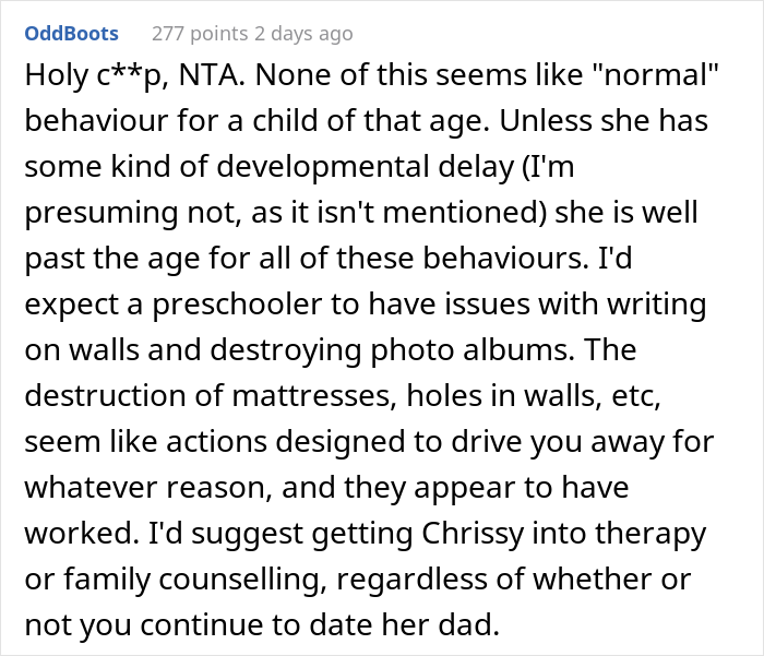 Woman Calls It Quits After Boyfriend’s Daughter Destroyed Her Photos And Used Them For Her Scrapbook Woman Calls It Quits After Boyfriend’s Daughter Destroyed Her Photos And Used Them For Her Scrapbook