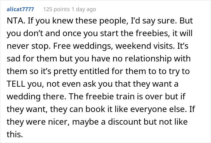 Gay Woman Inherits Summer House, Causes Uproar By Not Letting Her Conservative Family Use It For Free For Weddings