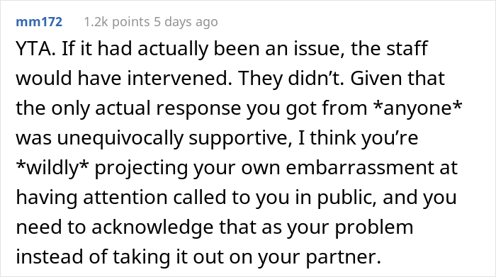 &ldquo;AITA For Telling My Fianc&eacute; He Embarrassed Me When He Started Singing &lsquo;Happy Birthday&rsquo; To His 5 Y.O. Son At The Restaurant?&rdquo;