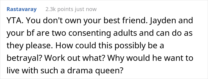 "I Genuinely Don't Get Your Issue": Woman Felt 'Betrayed' After Her Male Roommate Kissed Her Best Friend, Netizens Call Her A Jerk