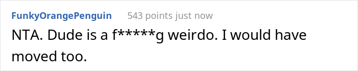Stranger Sits Right Next To This Man When The Tram Is Almost Empty, The Man Confronts Them About It Stranger Sits Right Next To This Man When The Tram Is Almost Empty, The Man Confronts Them About It