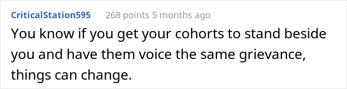 People Online Applaud This Employee Who Responded To His Supervisor's Message With A Meme And Got Suspended For It People Online Applaud This Employee Who Responded To His Supervisor's Message With A Meme And Got Suspended For It