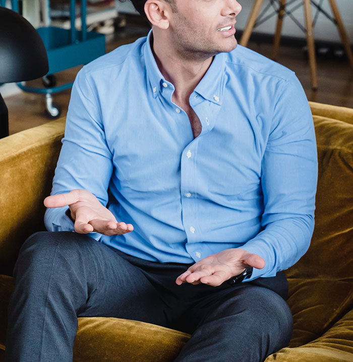 "The Office Was Set Off By Bloody Screams": Employee Is Sick And Tired Of Muslim Coworker Stealing Their Food, Puts Pork In It