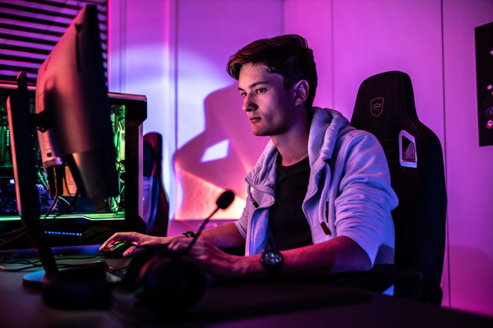 30 Cringy And Embarrassing People Who Got Totally Blindsided By Their Internet 'Fame'