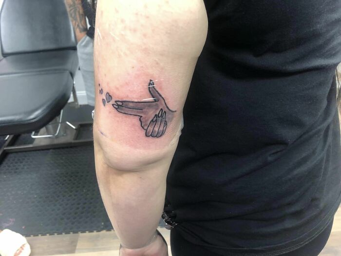 On A Local Artist Page.... I Cannot!!