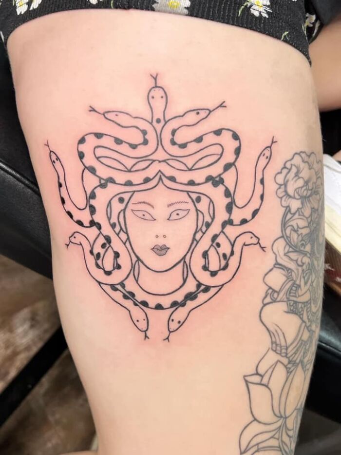 A Pmu Artist Who Now Does Tattoos…. And She ”specializes” In Microblading (Brows)