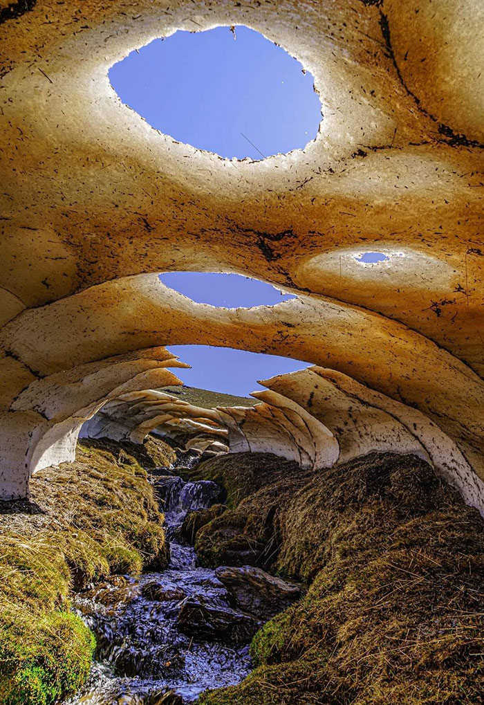 Deshielo en Sierra Nevada, Granada, España
