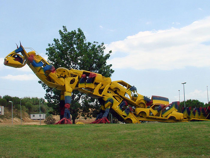 There's A Dinosaur Sculpture Made With Old Cars In My City (Terrassa, Spain)