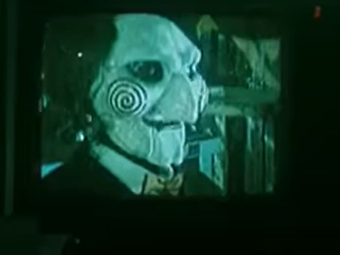 30 Times Clever Foreshadowing In Movies Made People Feel Silly And Shocked After Mistaking It For Poor Filmmaking