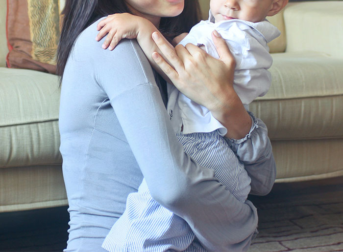 Babysitter Is Fed Up With No-Show Mom, Calls The Cops And They Take The Kid