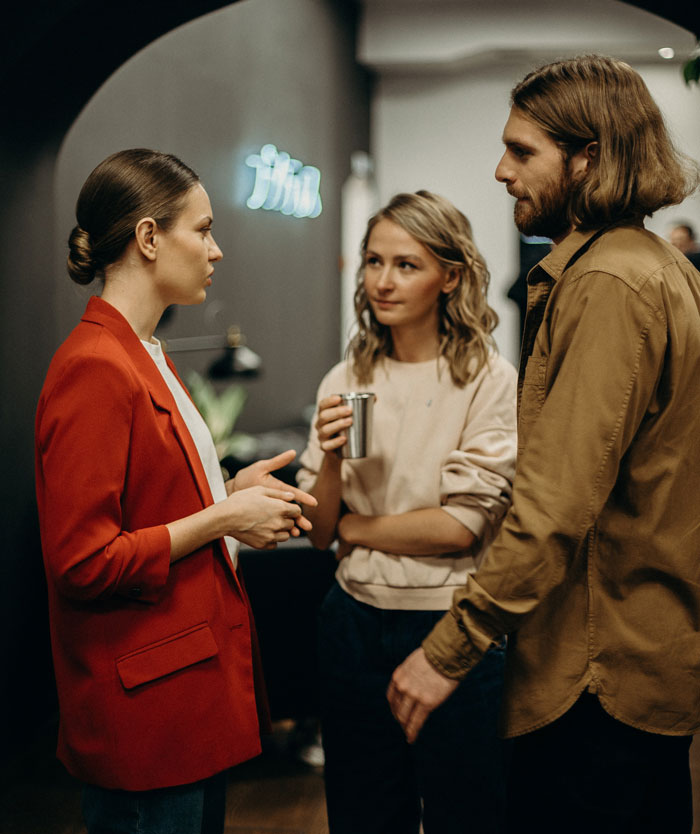 Someone Asked "What Was Normal In 2002 But Not 2022?", And People Listed 30 Examples