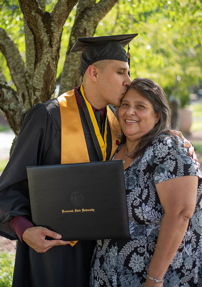 50 Parents Get Raw And Honest About What They Regret About Having Kids