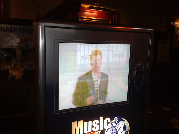 "Hoy metí la pata": 15 padres comparten divertidos incidentes criando a sus hijos