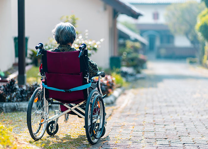 Someone Asked People Who Are 40+ To Share Their Best Advice For People In Their 20s, 30 Deliver