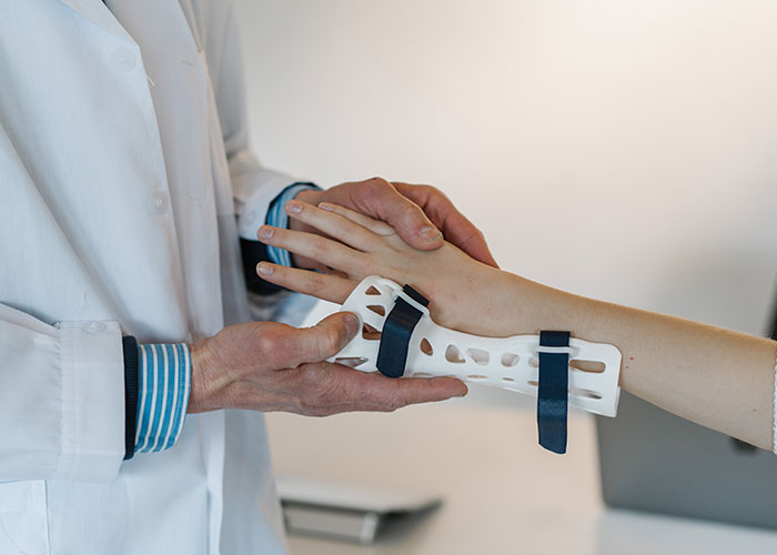 Someone Asked People Who Are 40+ To Share Their Best Advice For People In Their 20s, 30 Deliver