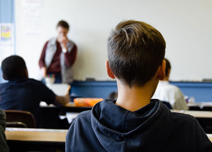 25 Personas revelan “secretos oscuros” de sus trabajos que la gente no debería conocer