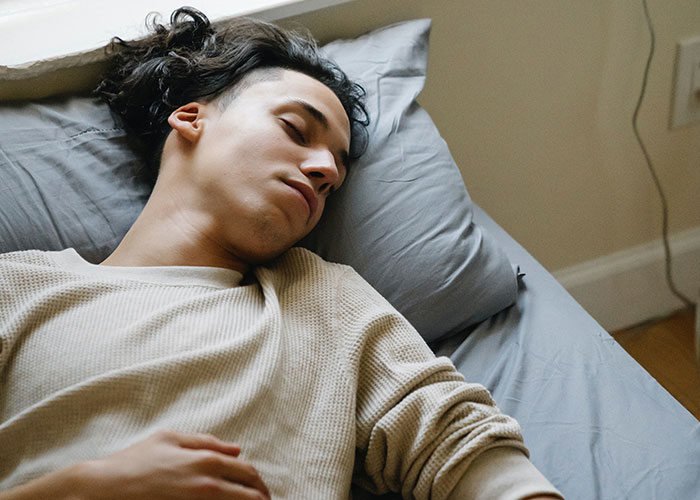 30 People Share The Funniest Things They’ve Heard Their Partners Say In Their Sleep